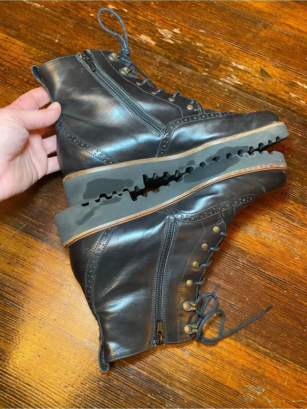 EUC Paul Green Leather Chukka Wingtip Brogue Boots Lace Up Combat Boot Lug Sole
